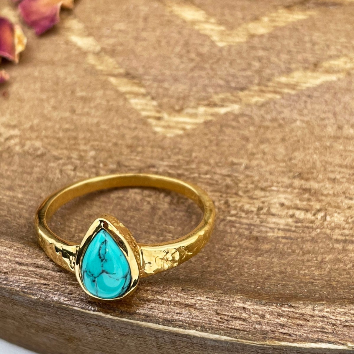 Bague dorée martelée et turquoise T 54 - photo 42