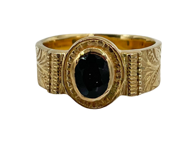 Bague dorée texturée et onyx noire T 54 - photo 10